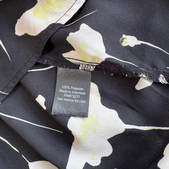 Simply Vera Wang Size XXL Black & White‎ Floral Lightweight Blouse  FLAWED - Picture 5 of 7